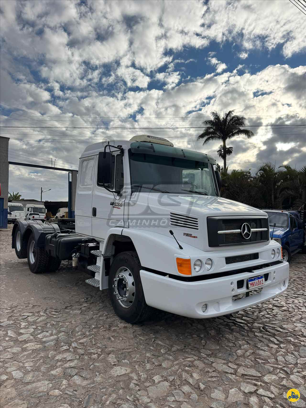 CAMINHAO MERCEDES-BENZ MB 1634 Chassis Cavalo 6x2 JG Veículos e Caminhões CONSELHEIRO LAFAIETE MINAS GERAIS MG